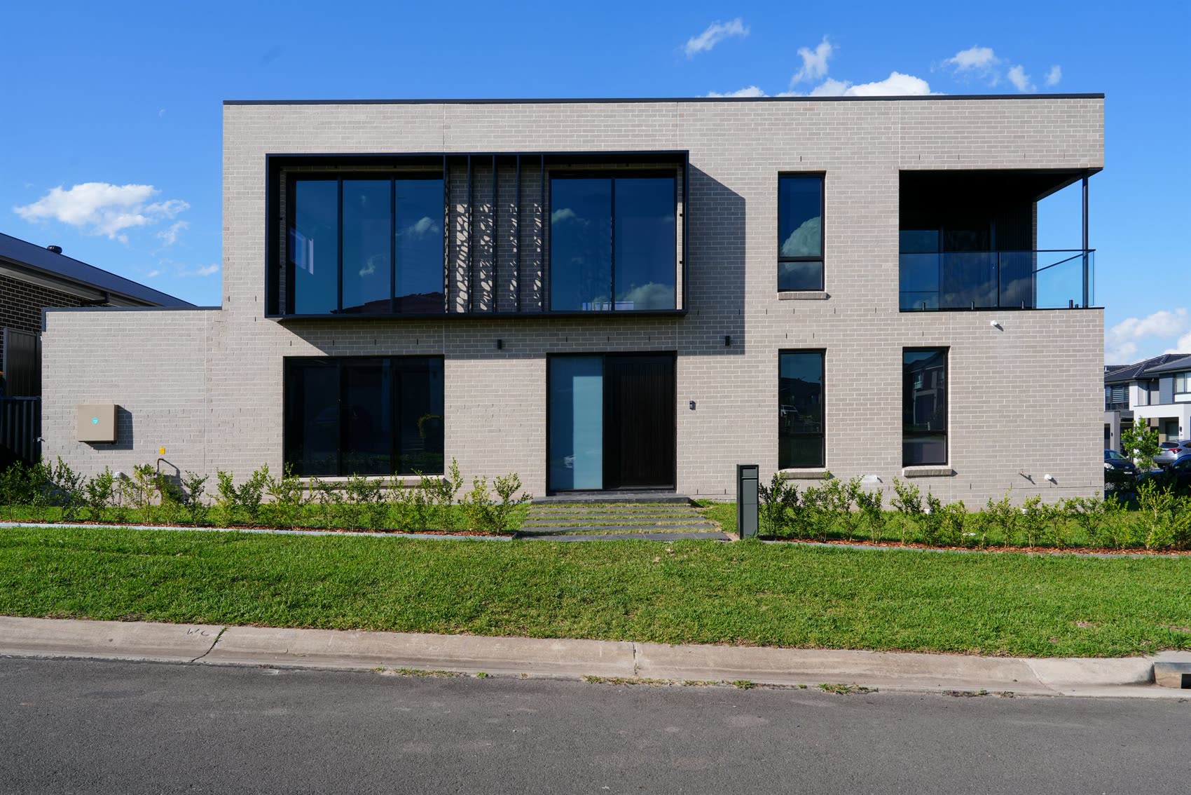 29 Persea Ave, Riverstone — exterior view
