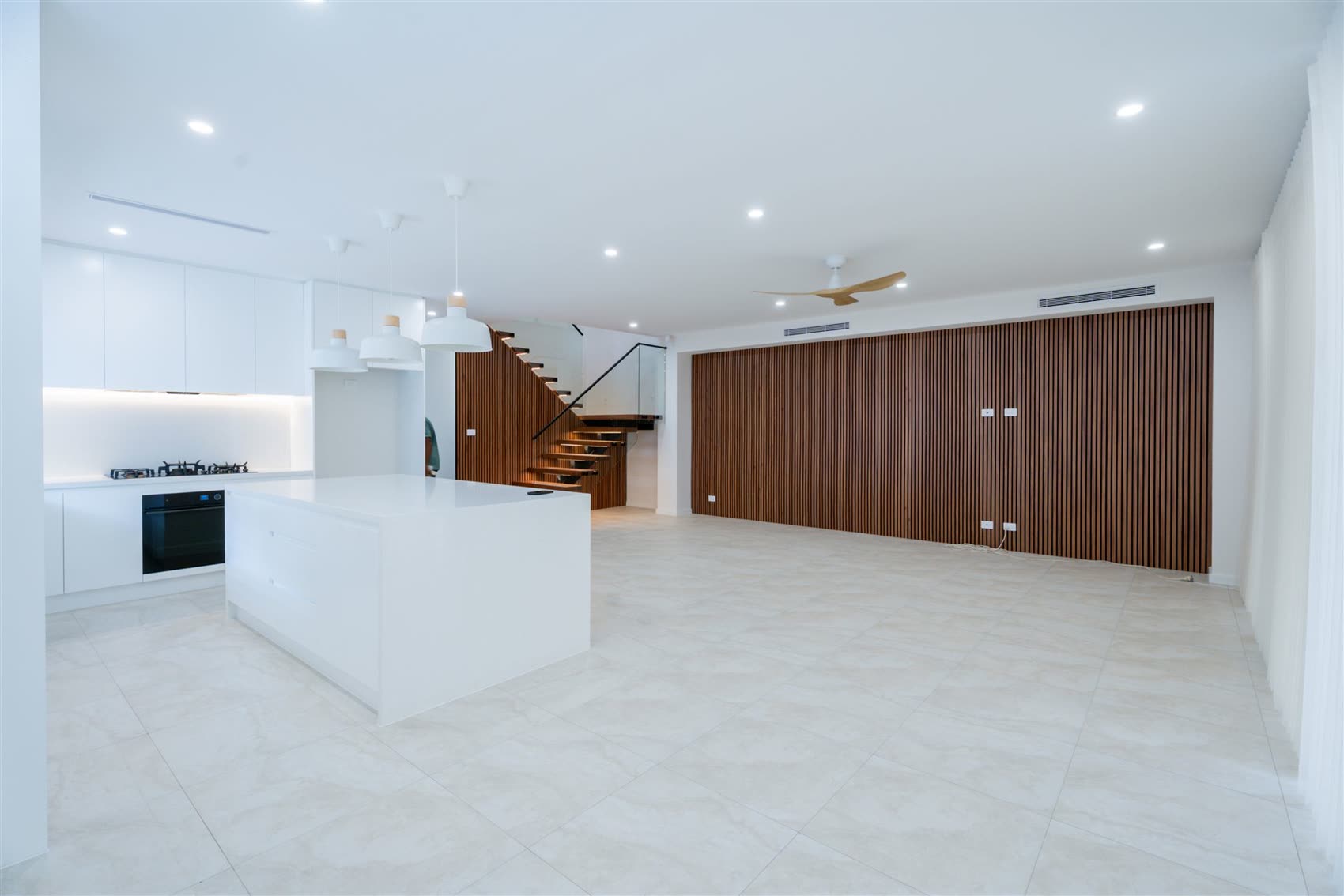 8 Metcalf Ave, Carlingford — interior